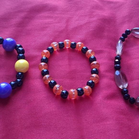 Colorful Beaded Bracelet Set - Picture 4 of 4